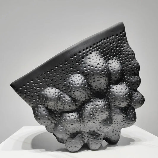 DecorBites™ Black Ceramic Pleated Vase for Stylish Flower Arrangements