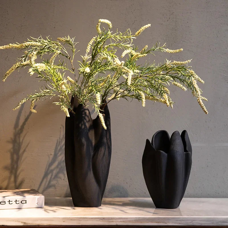 Jarrón de cerámica plisada irregular DecorBites™ para decoración del hogar y arreglos florales