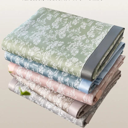 طقم فرش سرير حريرية مُبرّدة من DecorBites™ - مرتبة مريحة وآمنة للأطفال