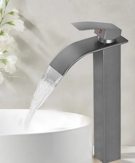 Grifo de baño oro rosa de latón Decorbites™: Mezclador de cascada para lavabo