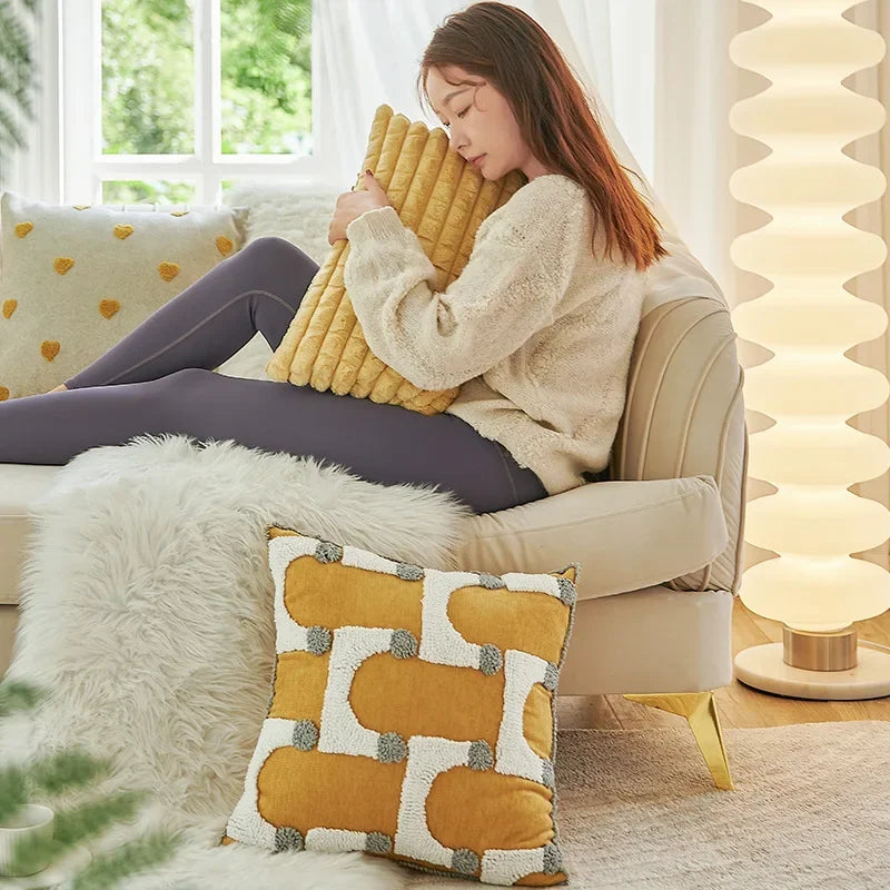 غطاء وسادة هندسي من DecorBites™ بتصميم قطيفة منقوش لديكور منزلي أنيق