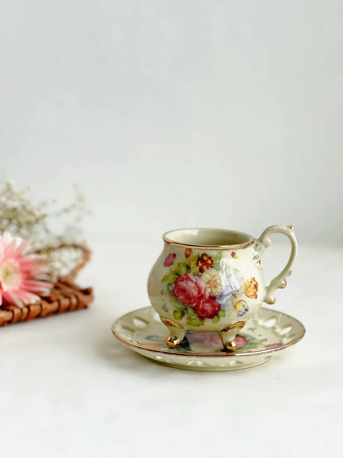 Juego de tazas para café con leche y capuchino estilo corte DecorBites™ con platillo, juego de tazas de té