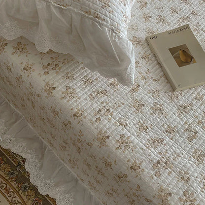 Decobites Floral Lace Ruffles Cotton Bedspread Set with Quilted Design & Pillowcases