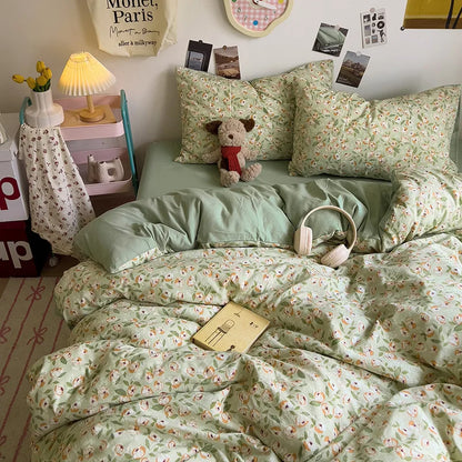 DecorBites™ Korean Floral Print Single Duvet Cover: Sweet Comfort, All Seasons, Skin-Friendly