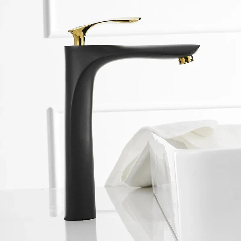 Grifo de lavabo de latón con acabado en cromo dorado Decorbites™ Mezclador de agua caliente y fría