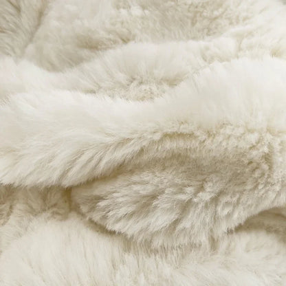 Luxury Faux Fur Bedding Set by Decobites: Super Soft Bubble Fleece Duvet Cover, Quilt, and Sheet Set.