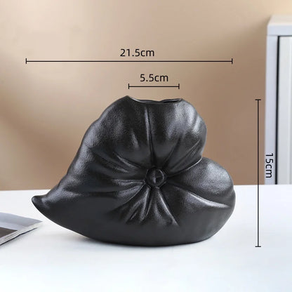 DecorBites™ Fluffy Heart Vase: Ceramic Handicraft Home Decor Accessory