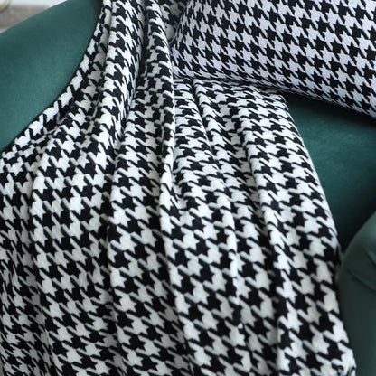 DecorBites™ Houndstooth Throw Blanket