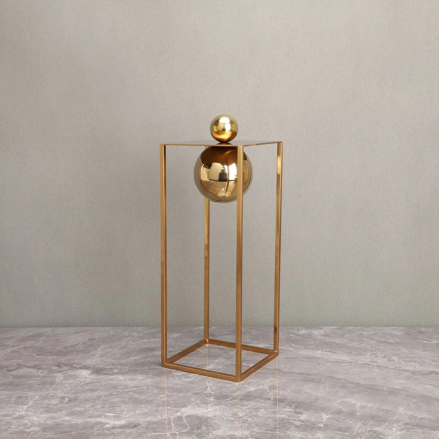 DecorBites™ Escultura geométrica con marco dorado, figuras decorativas de metal para el hogar