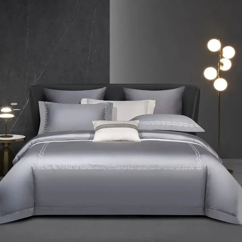 Decobites Luxury Egyptian Cotton Hotel Style Bedding Set: Duvet Cover, Sheet, Pillowcases