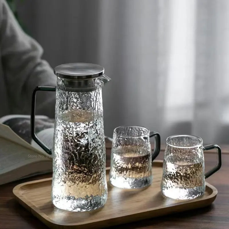 Jarra de agua DecorBites™ color ámbar gris con asa: Tetera y jarra para jugo de gran capacidad y resistente al calor.