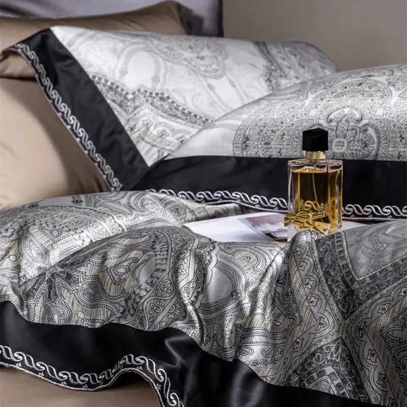 Decobites Vintage Luxury Jacquard Egyptian Cotton Bedding Set with Duvet, Sheet and Pillowcase