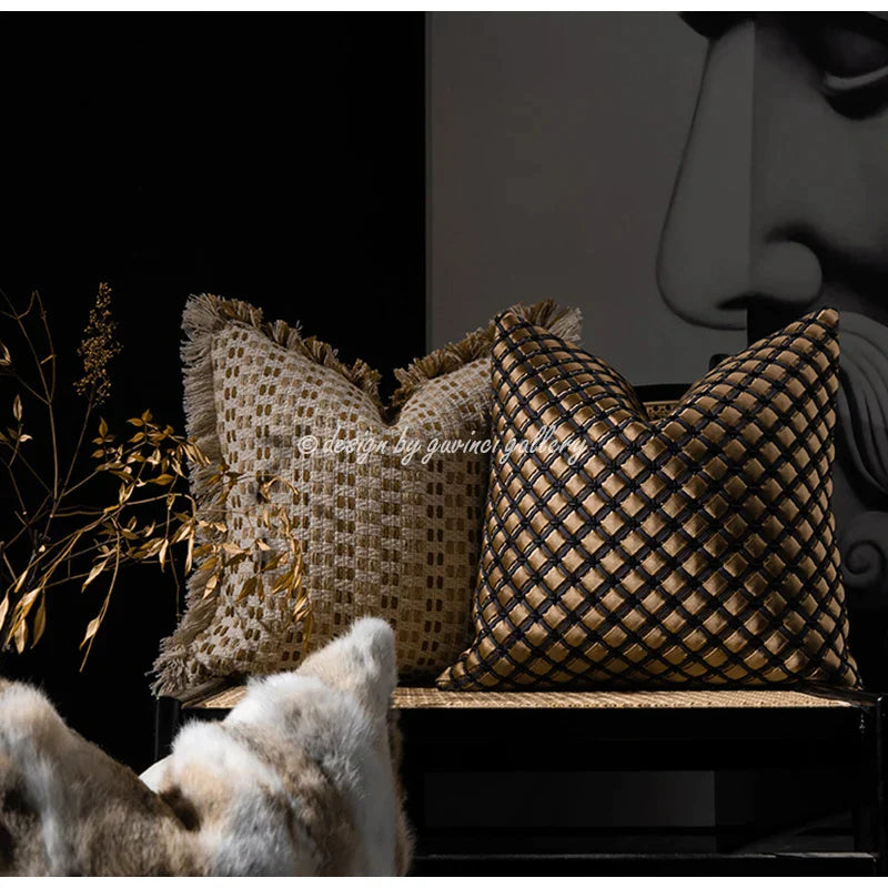 Fundas de cojín decorativas hechas a mano de piel de conejo color marfil y leonado de DecorBites™ - Decoración moderna de lujo