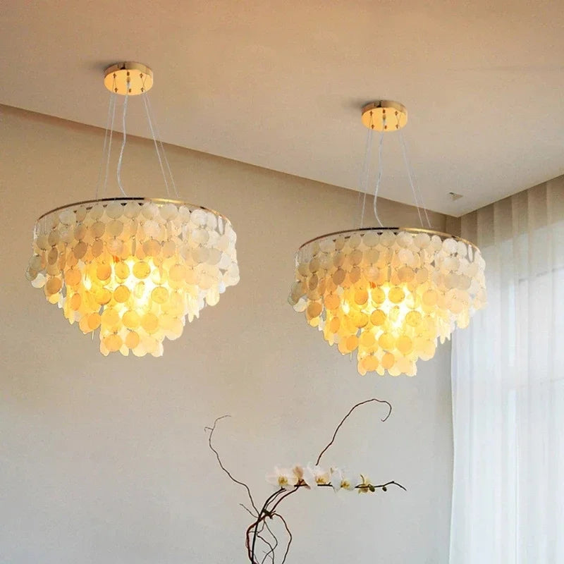 Chandelier de Carcasa Metálica Cromada Dorada Decorbites™ para Restaurante, Sala de Estar, Hotel y Salón