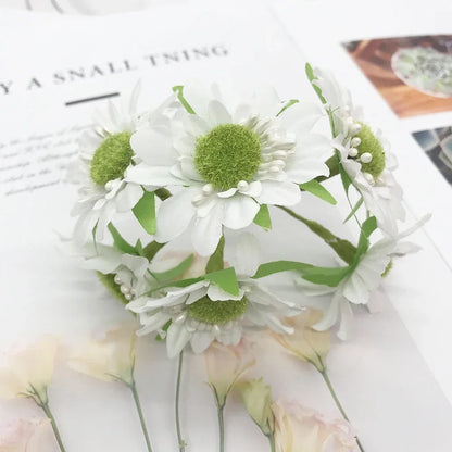 DecorBites™ Ramo de bayas y estambres de flor de cerezo color marfil para decoración navideña y de bodas DIY