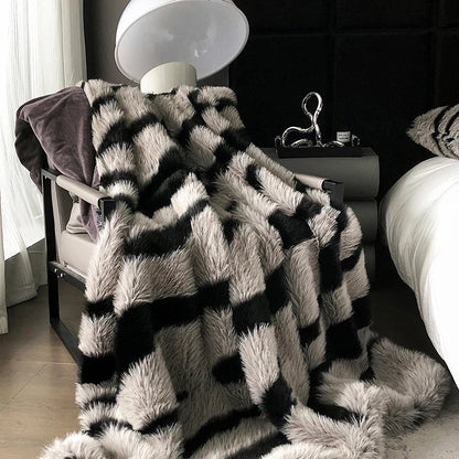 Decobites Zebra Print Faux Fur Blanket - Luxurious Bed Linen, Fox Fur Throw, Sofa Plaid