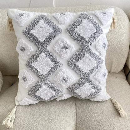 أغطية وسائد DecorBites™‎ المزخرفة بأمواج هندسية مع شرابات مطرزة