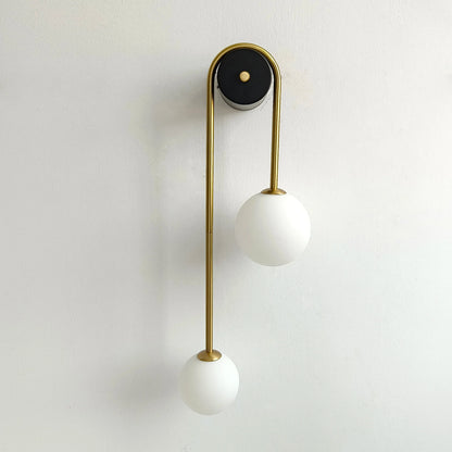 Lámpara de pared LED DecorBites™ con bola de cristal dorada para decoración e iluminación del hogar moderno