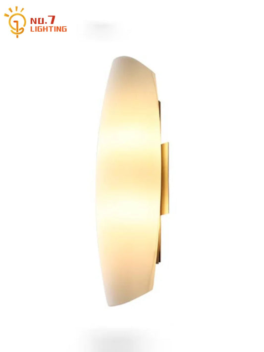 Lámpara de pared LED DecorBites™ de cristal color crema para dormitorio, sala de estar o estudio.