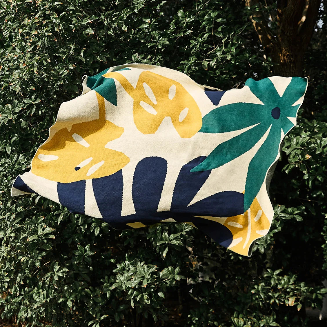 Cotton Leaf Jacquard Blanket
