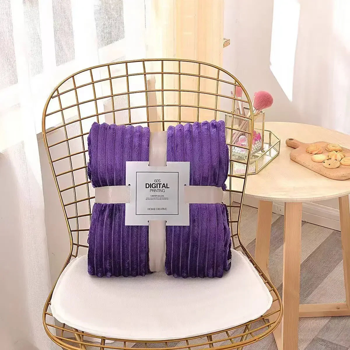 Manta de franela a rayas DecorBites™ para invierno - Ideal para dormitorio o sala de estar