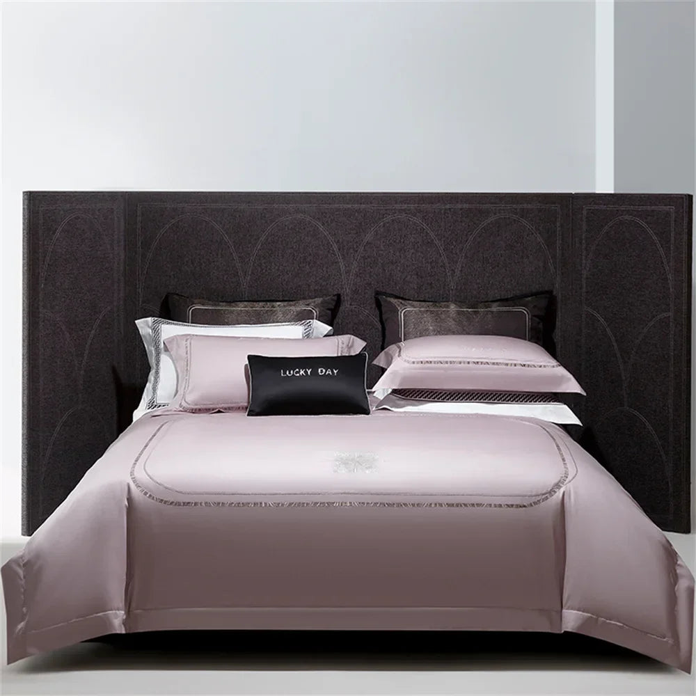 طقم أغطية سرير DecorBites™ من القطن والساتان والجاكار المطرز مع ملاءة مرنة وغطاء لحاف