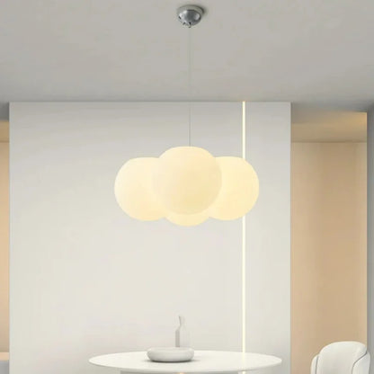 ثريا DecorBites™ الزجاجية باللون الأبيض الحليبي لديكور المنزل