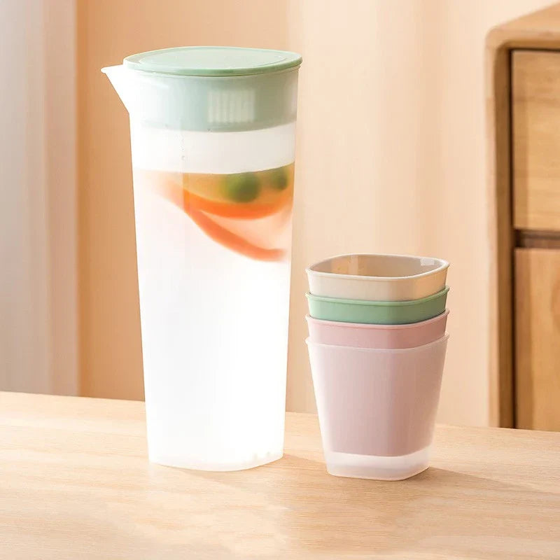 DecorBites™ Large Capacity Cold Water Bottle for Lemon Tea, Half Transparent, Low Temperature Resistant