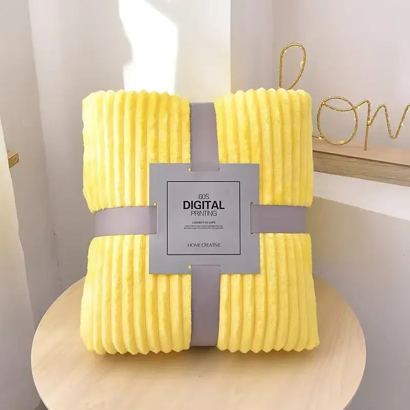 Manta de franela a rayas DecorBites™ para invierno - Ideal para dormitorio o sala de estar