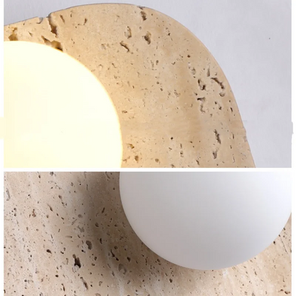 Lámpara de pared LED DecorBites™ con 2 bolas de cristal, blanca y amarilla, de piedra travertino. Luz interior.