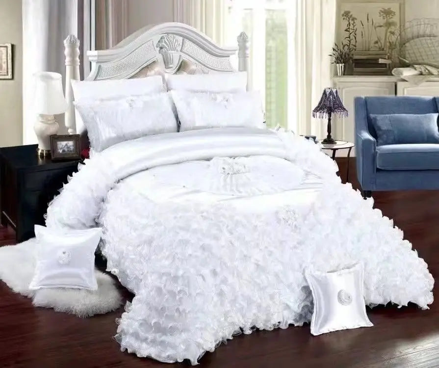 Decobites Luxe Champagne Jacquard Lace Bedspread Set with Pillowcases