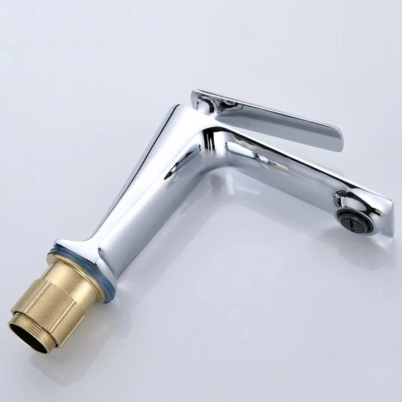 Mezclador de Lavabo Gold Basin™ con Asa Única para Tocador de Baño, Acabado en Cromo