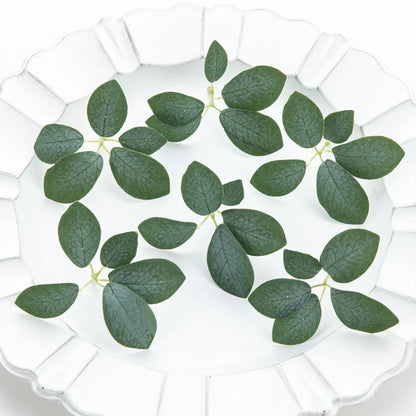 ديكور بايتس™ 50 قطعة من زهور الورود الاصطناعية الحريرية المكونة من 5 أوراق لتزيين المنزل والزفاف بنفسك في عيد الميلاد