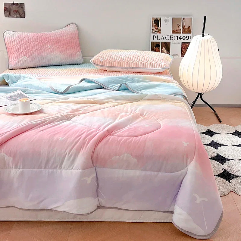 Decobites Cool Feeling Silky Summer Comforter & Latex Fitted Sheet Set