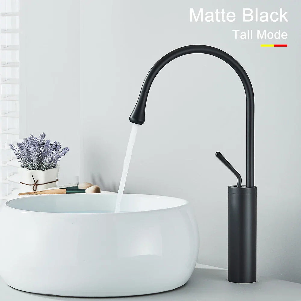 Grifo alto DecorBites™ Gold, mezclador giratorio de cascada de 360° para lavabo de baño