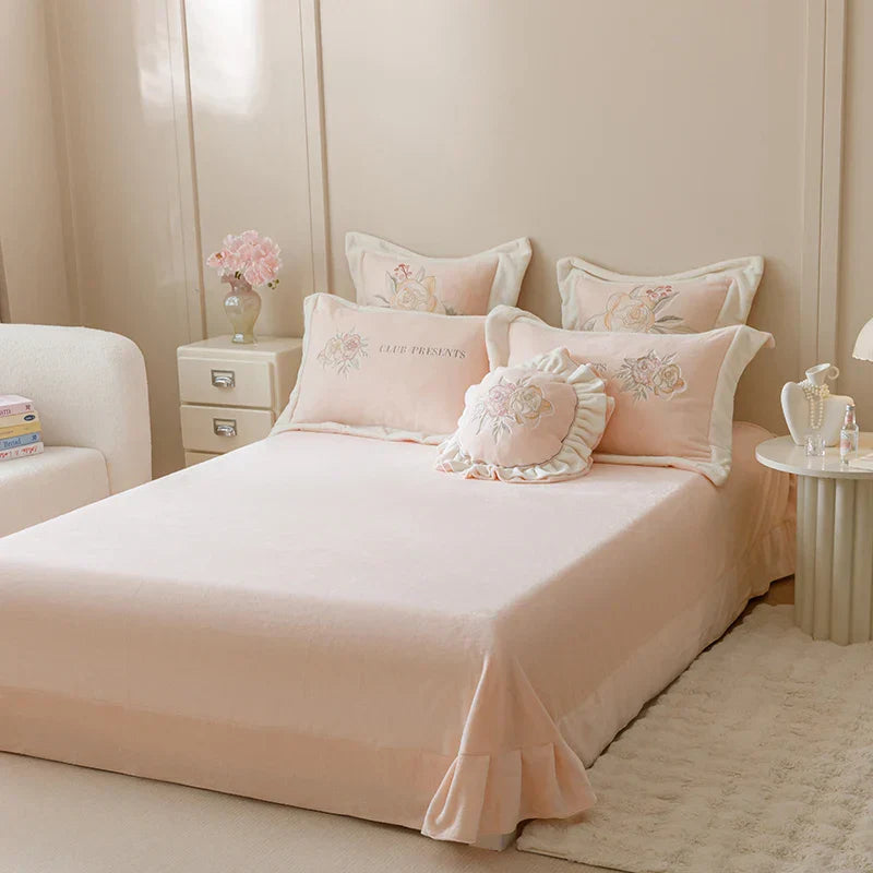 Decobites Pink Flowers Princess Bedding Set with Embroidery Ruffles in Milk Velvet