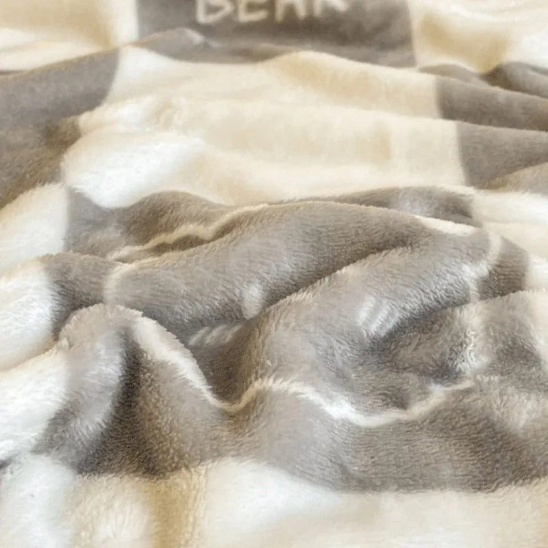 DecorBites™ Cozy Checkered Fleece Blanket for All Seasons