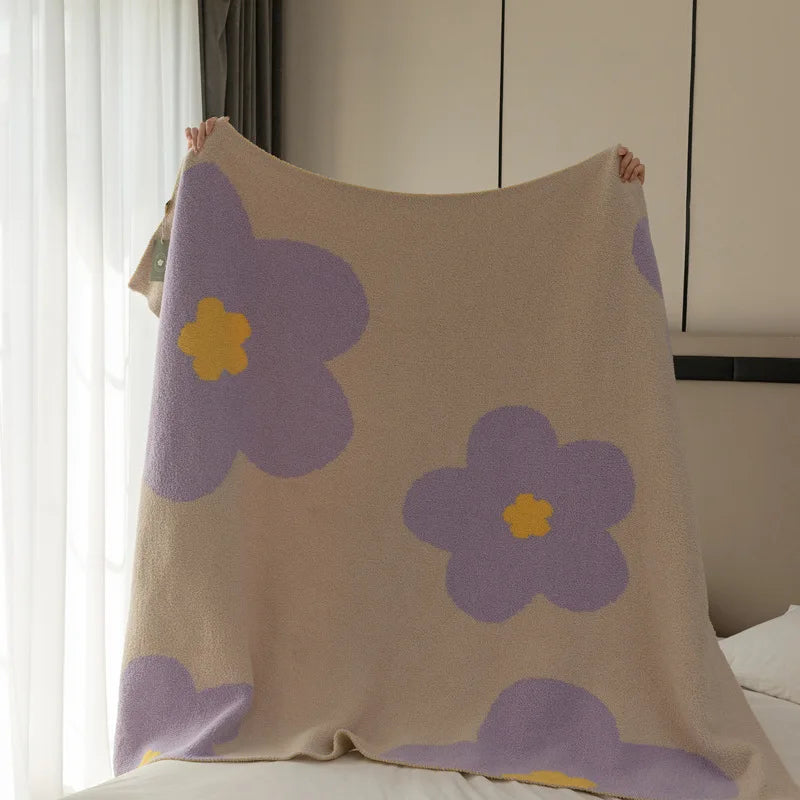 DecorBites™ Korean Kawaii Flower Blanket: Soft Carpet for Bedroom, Sofa, Office - Single Tapestry Throw Blanket