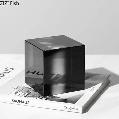 DecorBites™ Adornos de Cubo de Cristal Escultura de Vidrio Transparente Decoración de Escritorio Cuadrado con Grada Geométrica