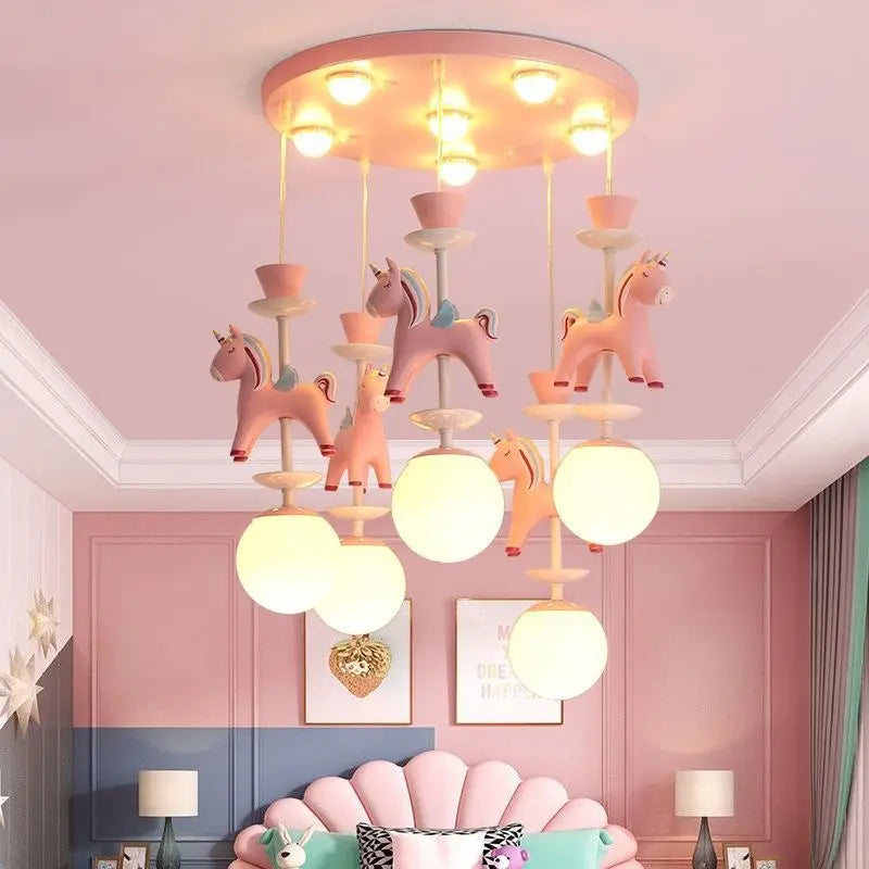 Lámpara de Araña Carrusel de Sueños para Niños Decorbites™: Luz Colgante Moderna, Creativa y Linda para Dormitorio