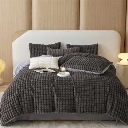 Decobites Faux Fur Bedding Set: Double Queen King Size Duvet Cover Sheet Pillowcase