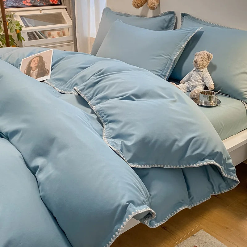 Juego de cama DecorBites™ Cozy Shell Edges: Edredón suave y sábana ajustable para otoño/invierno