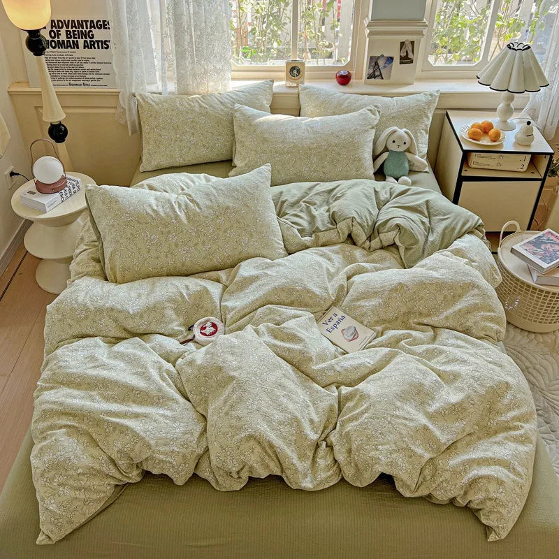 DecorBites™ Cloud Touch Ultra Soft Duvet Cover Set in Sweet Design & Double Layer Yarn