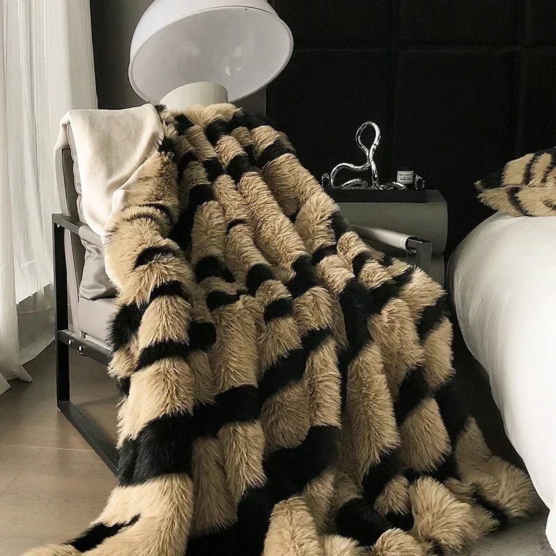 Decobites Faux Fox Fur Luxury Blanket for Bed & Sofa - Premium Plush & Warm Weighted Throw