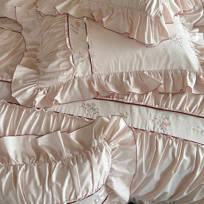 طقم أغطية سرير DecorBites™ 1000TC قطني مطرز بالزهور مع كشكشة من الدانتيل