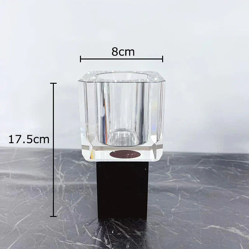 مزهرية زجاجية مربعة هندسية من ديكور بايتس™، زهور صناعية، تنسيق زهور عصري