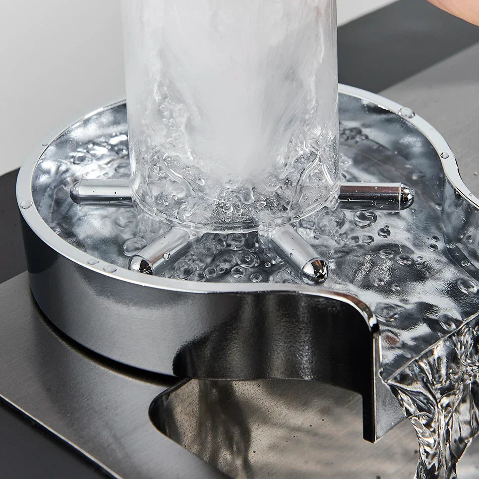 Grifo enjuagador de vasos DecorBites™: Lavavasos y jarras automáticos para fregadero de cocina