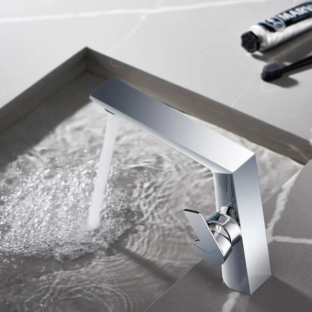 Grifo de Lavabo de un Solo Mango de la Cuenca de Oro Decorbites™ en Oro Cepillado