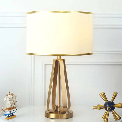 Lámpara de noche DecorBites™ Crystal: Diseño nórdico moderno, pantalla de tela para salón y dormitorio