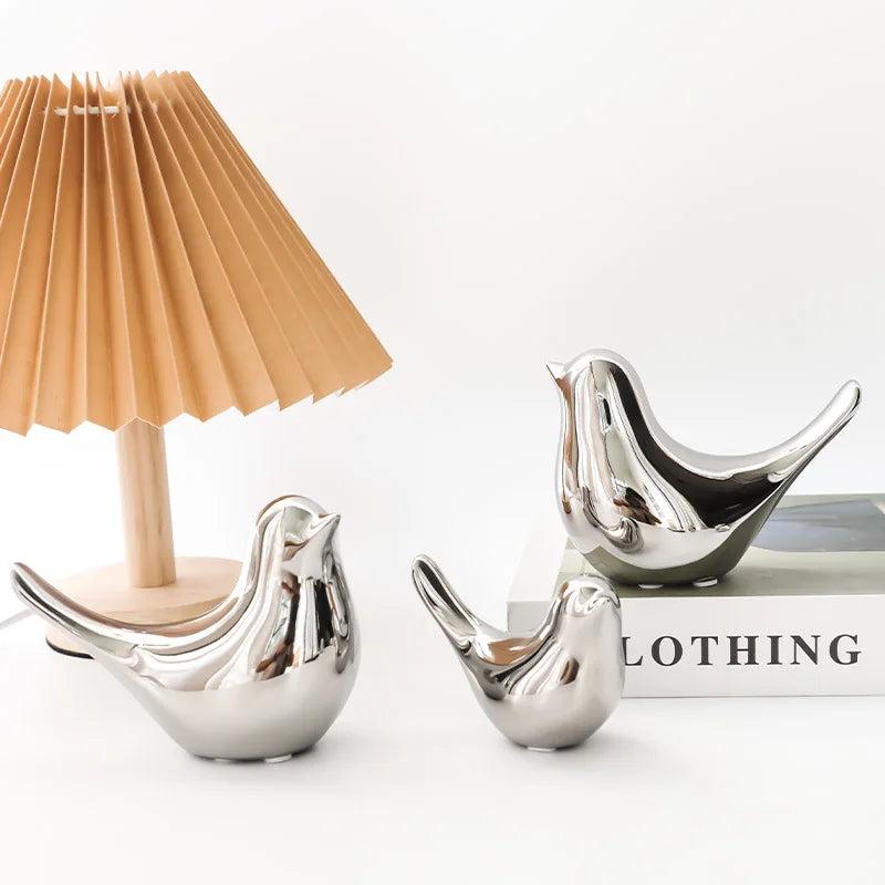 Figurillas de Aves de Plata Dorada™ Estatuas Modernas de Cerámica - Decoración del Hogar Regalos de Boda